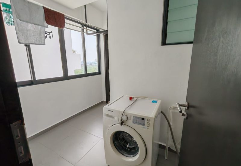 Ponderosa Lakeside Luxury Apartments