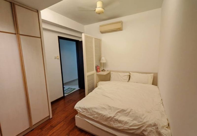 Ponderosa Lakeside Luxury Apartments