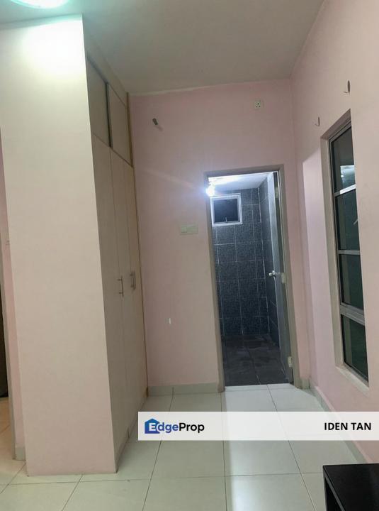 M'Tiara Apartment Larkin For Sale Near Larkin Heights, D'Larkin Residence, Larkin Idaman, SKS Habitat, M Condominium, SuriasMas, Larkin, Kebun Teh, Johor, Johor Bahru