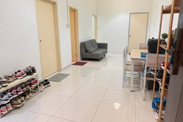 D'Summit Residences @ Kempas Utama