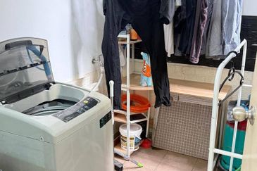 D'Summit Residences @ Kempas Utama