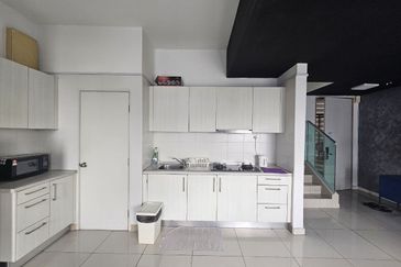 Dedaun Hijau (Greenfield Regency)