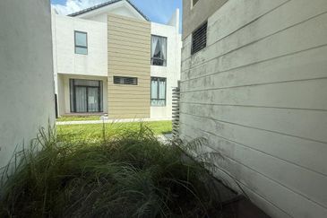 Avira Garden Terraces @ Medini