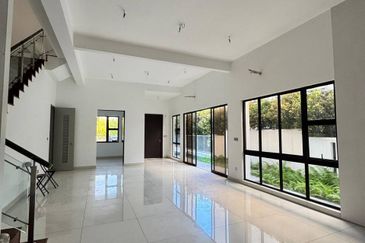 The Canal Garden South, Horizon Hills