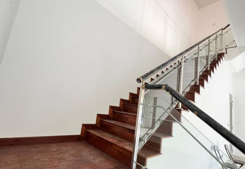 The Canal Garden South, Horizon Hills