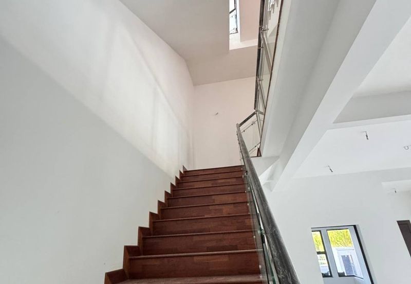 The Canal Garden South, Horizon Hills