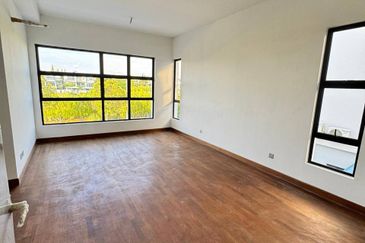 The Canal Garden South, Horizon Hills