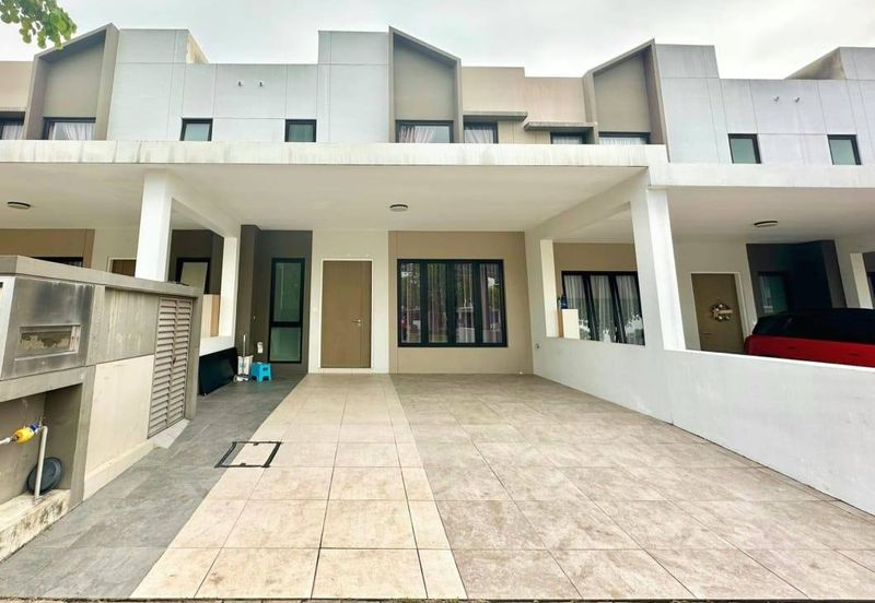 Sunway Citrine Lakehomes