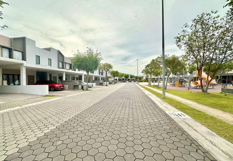 Sunway Citrine Lakehomes