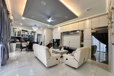 The Canal Garden South, Horizon Hills