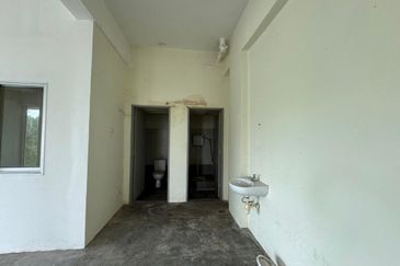 Pusat Perdagangan Danga Utama