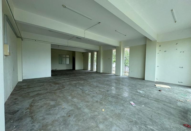 Pusat Perdagangan Danga Utama