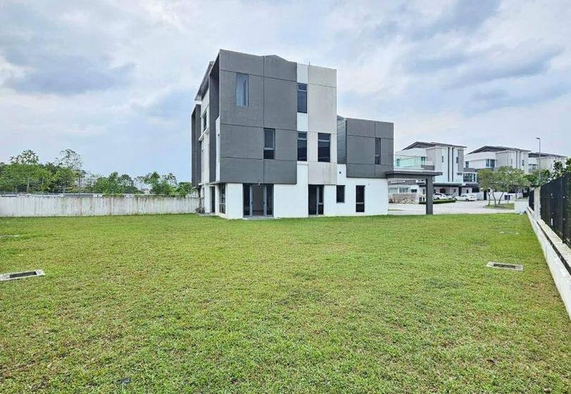 Sunway Lenang Heights