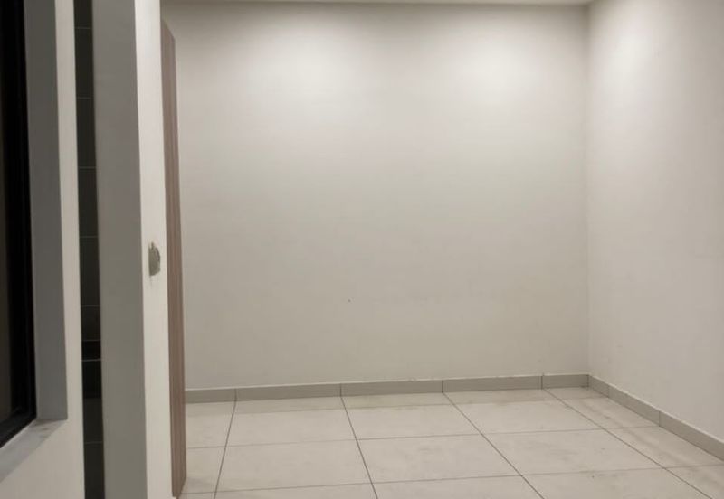 The Canal Garden South, Horizon Hills