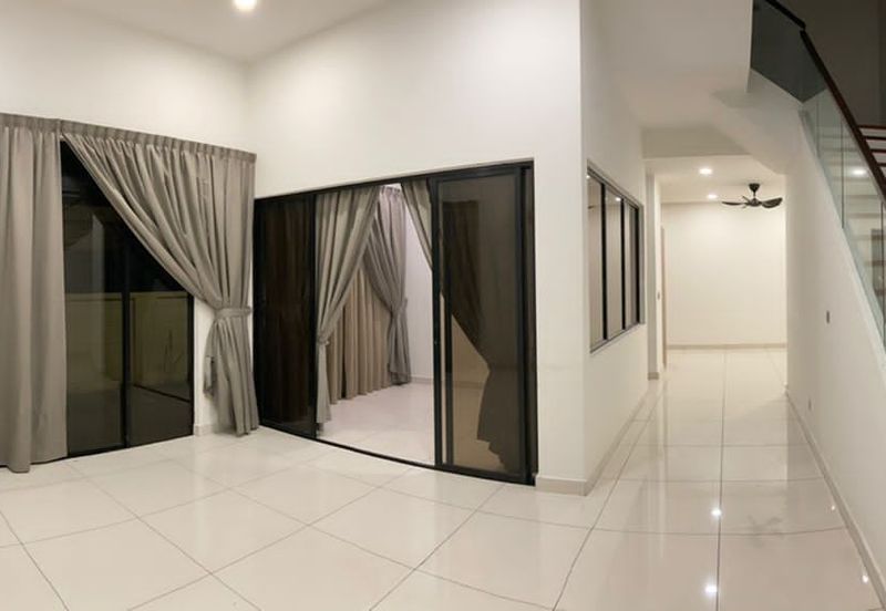 The Canal Garden South, Horizon Hills