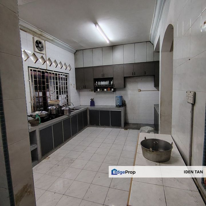 Taman Timur Double Storey Terrace House Renovated Unit For Sale Near Industri Jaya, Skudai Baru, Nusa Jaya Mas, Nusa Bestari, Selesa Jaya, Skudai, Johor, Skudai