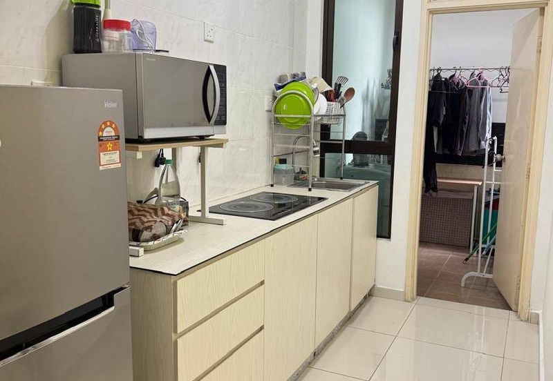 D'Summit Residences @ Kempas Utama