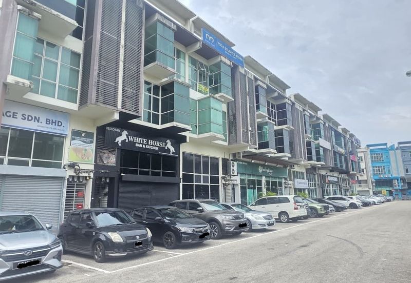 Pusat Perdagangan Danga Utama