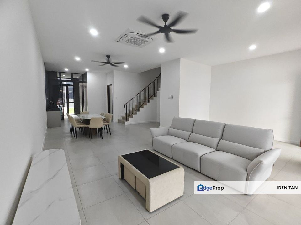 Aurora Sentral Double Storey Superlink House Fully Furnished Unit For Sale Near Eco Botanic, Senadi Hills, Bukit Indah, Horizon Hills, Iskandar Puteri, Johor, 