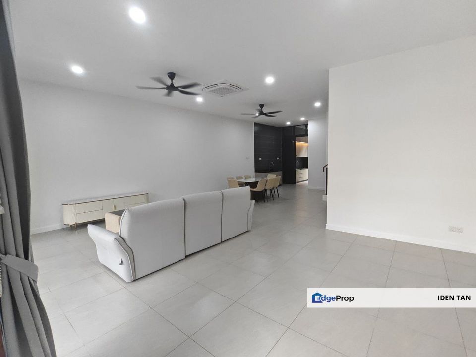 Aurora Sentral Double Storey Superlink House Fully Furnished Unit For Sale Near Eco Botanic, Senadi Hills, Bukit Indah, Horizon Hills, Iskandar Puteri, Johor, 