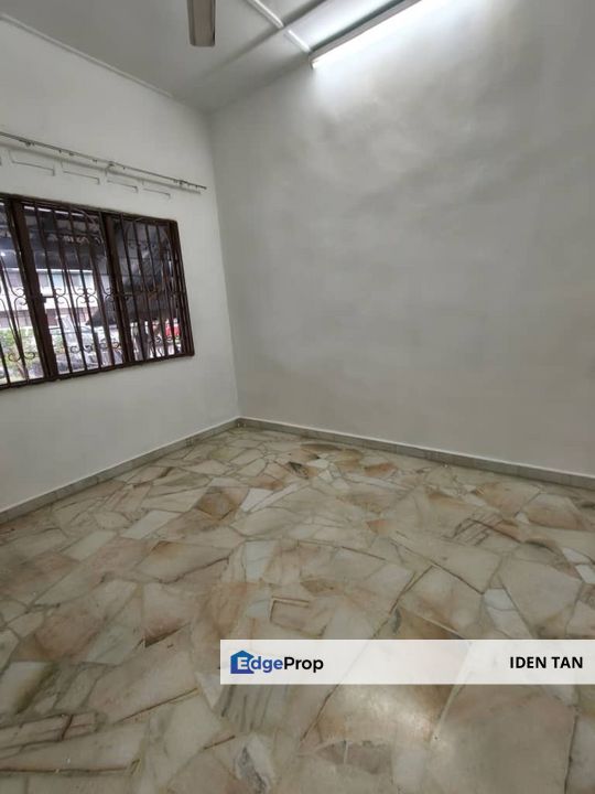 Taman Ungku Tun Aminah Single Storey Terrace House Original Unit For Sale Near Taman Nesa, Skudai Baru, Mutiara Rini, Sutera Utama, Nusa Bestari, Johor, Skudai