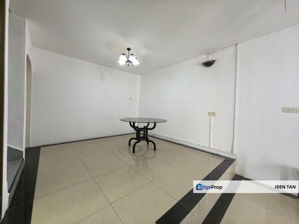 Tun Aminah Double Storey Terrace House Renovated Unit For Sale Near Taman Nesa, Skudai Baru, Mutiara Rini, Sutera Utama, Sri Skudai, Nusa Bestari, Johor, Skudai