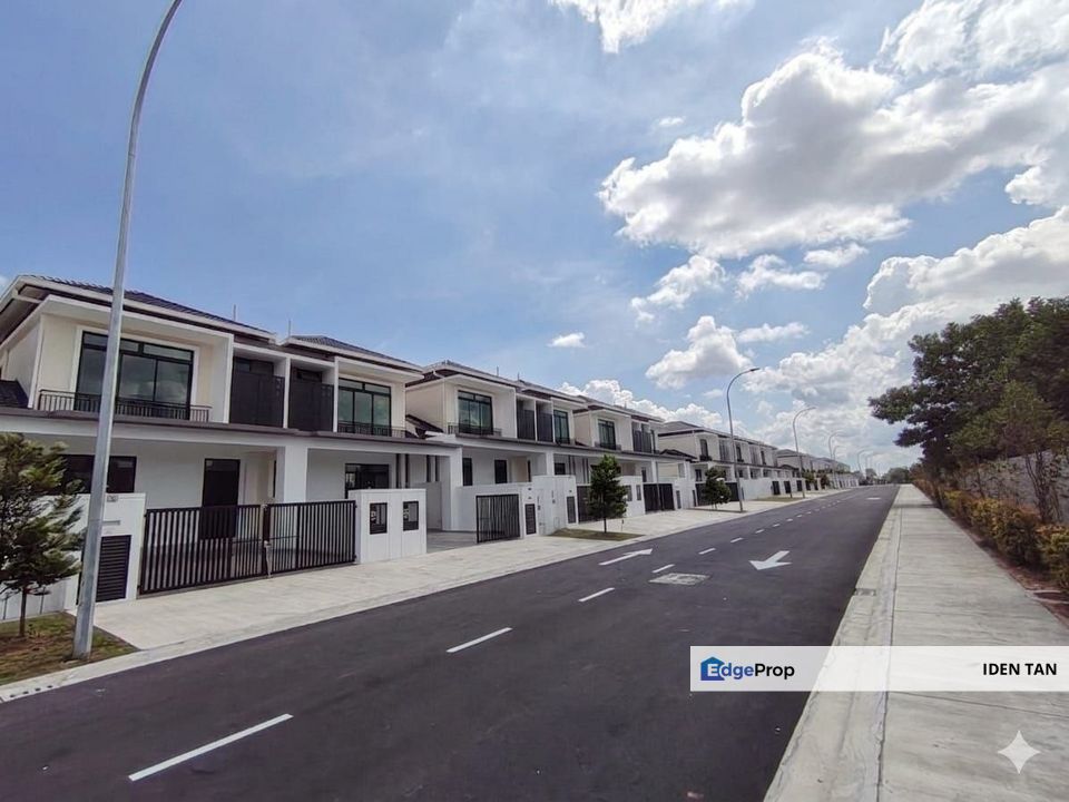 Pelangi Indah Double Storey Terrace House Corner Lot For Sale Near Taman Gaya, Puteri Wangsa, Desa Cemerlang, Tebrau, Johor Jaya, Ehsan Jaya, Austin, Johor, Ulu Tiram