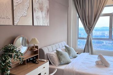 Midas Perling Apartment