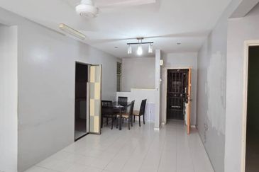 Villa Krystal, Bandar Selesa Jaya