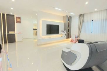 Taman Austin Perdana