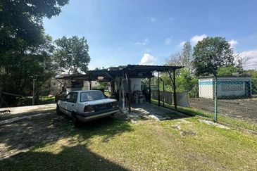 Flat Taman Ungku Tun Aminah