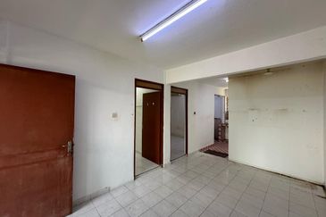 Flat Taman Ungku Tun Aminah