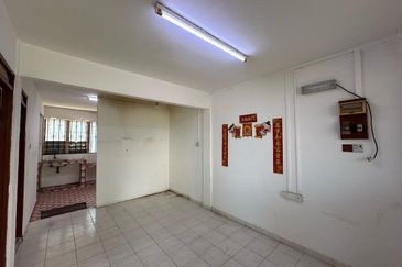 Flat Taman Ungku Tun Aminah