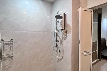 D'Carlton Seaview Residences (Seri Mega)