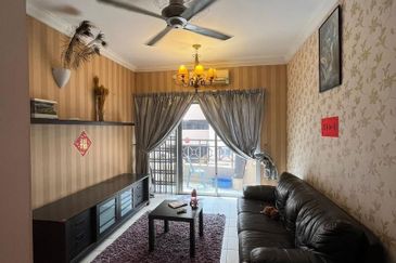 Prima Regency (Dorchester Court)