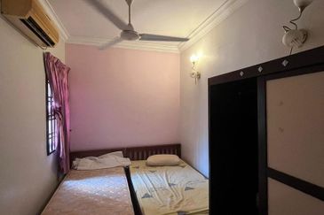 Prima Regency (Dorchester Court)