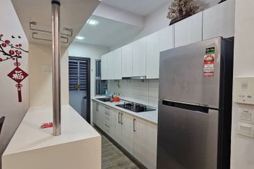 Dedaun Hijau (Greenfield Regency)