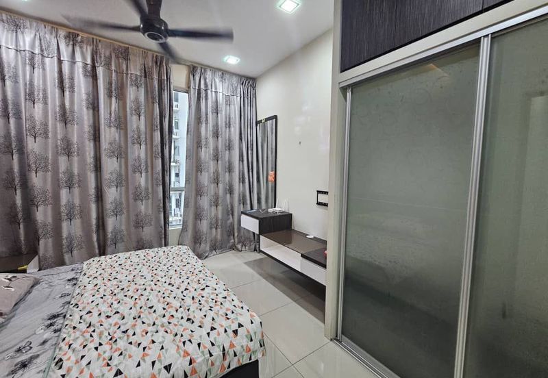 Dedaun Hijau (Greenfield Regency)