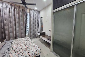 Dedaun Hijau (Greenfield Regency)