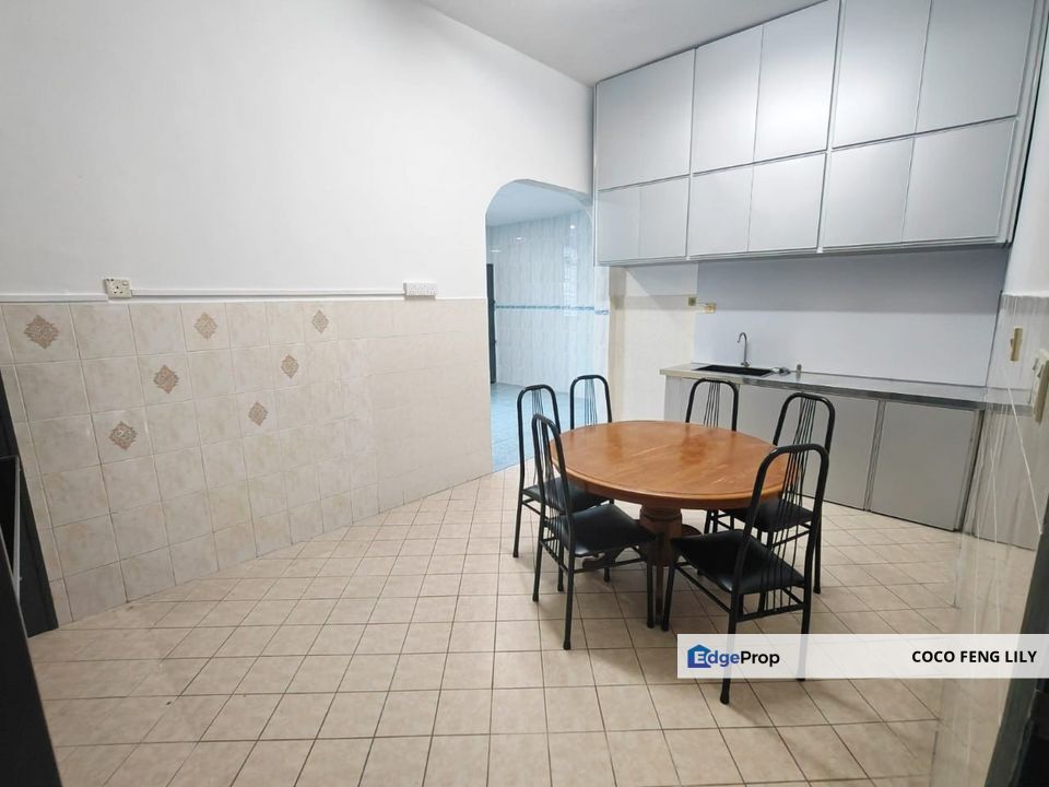 Bandar Seri Alam Jalan Gunung, Renovation And Extended 1.5 Storey Terrace , Johor, Masai