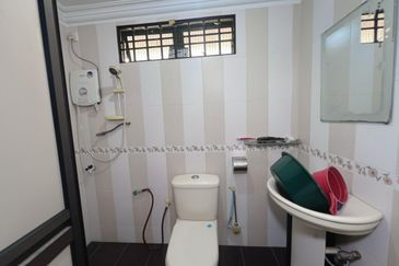 Mutiara Emas @ Taman Mount Austin