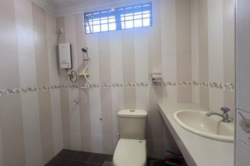 Mutiara Emas @ Taman Mount Austin