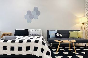 Akademik Suite @ Mount Austin