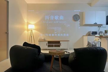 Akademik Suite @ Mount Austin