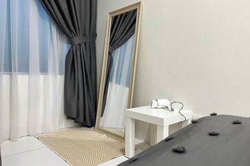 Akademik Suite @ Mount Austin