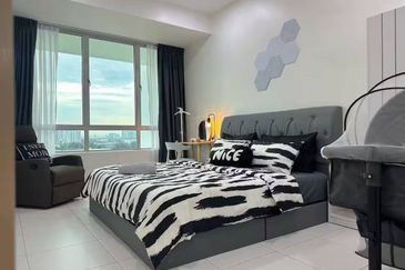 Akademik Suite @ Mount Austin