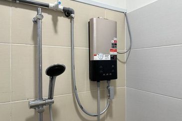 Akademik Suite @ Mount Austin