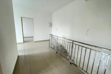 Mutiara Emas @ Taman Mount Austin