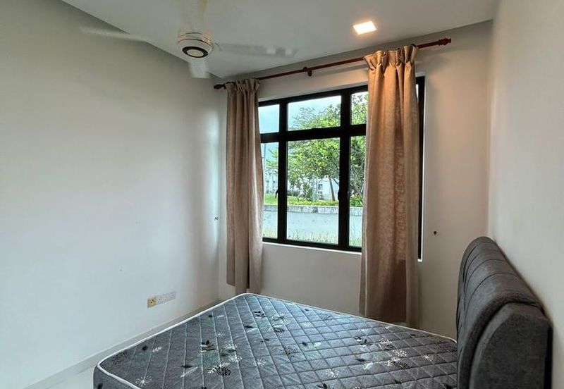 Sky Gardens Residences