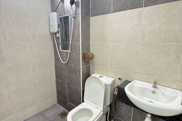 Austin Residence @Taman Mount Austin